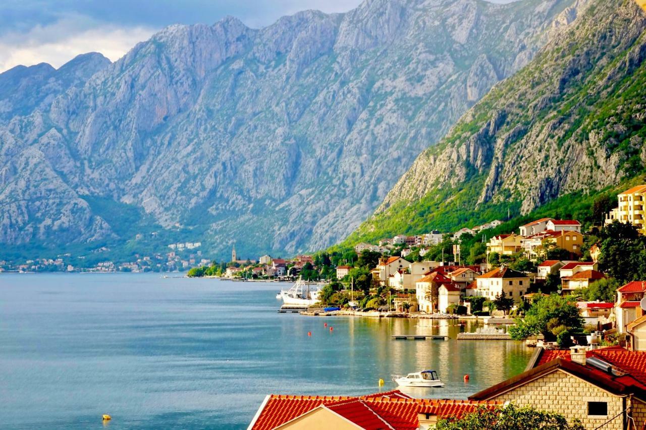 Apartamento Melodia del Mare Kotor Exterior foto