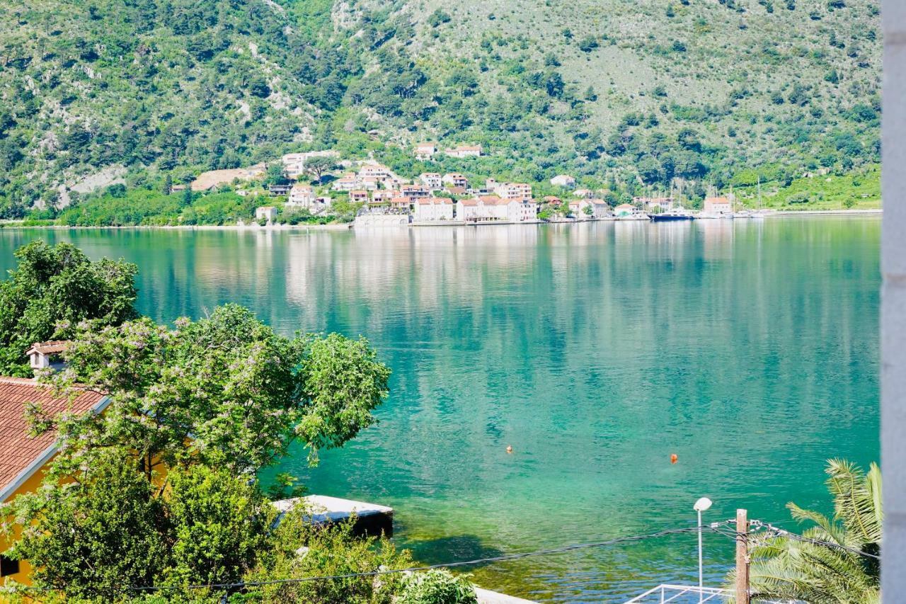 Apartamento Melodia del Mare Kotor Exterior foto
